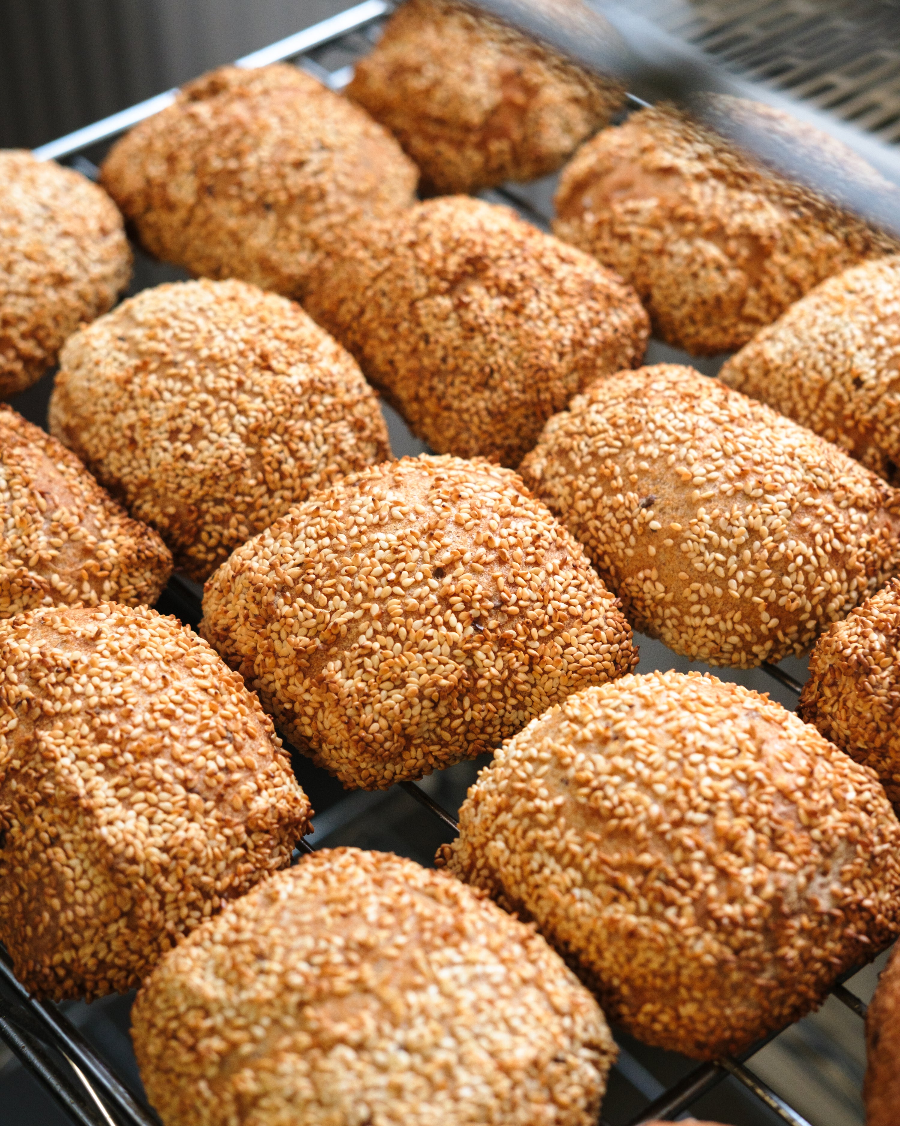 Sesame Brötchen